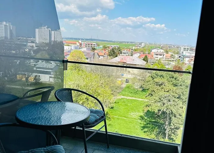 & Studiouri Jolie * 데포리노드