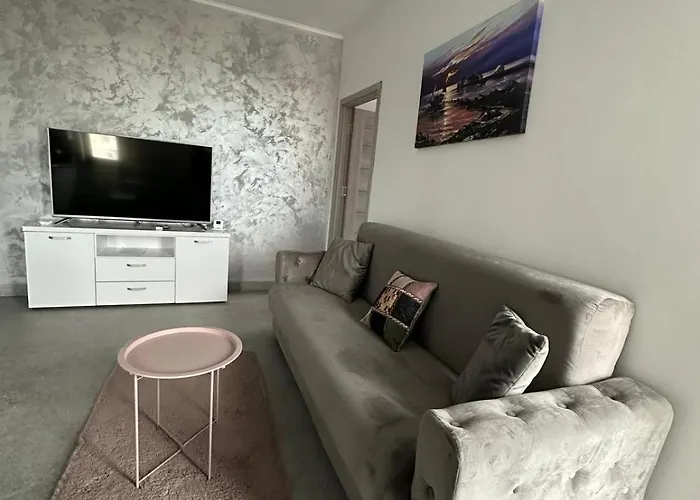 & Studiouri Jolie * 데포리노드