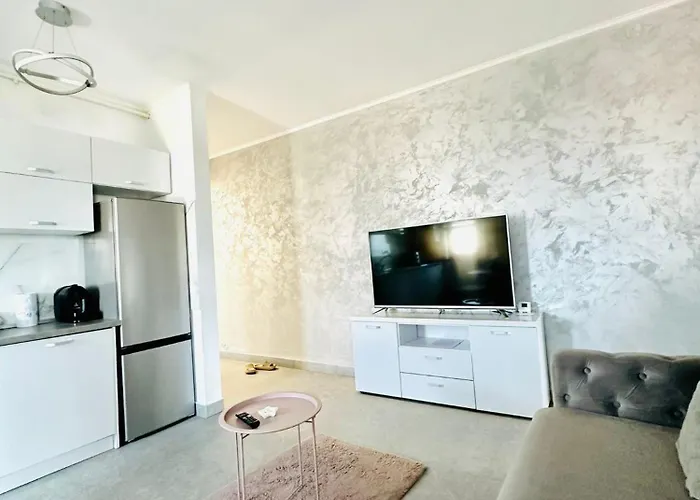 아파트 & Studiouri Jolie