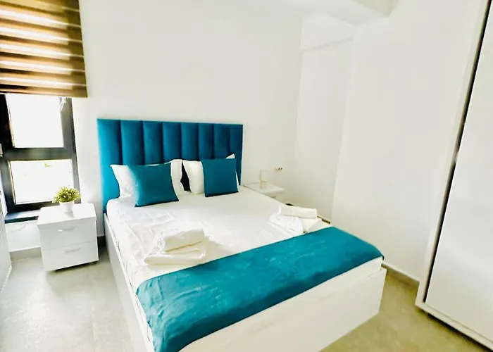 & Studiouri Jolie 데포리노드