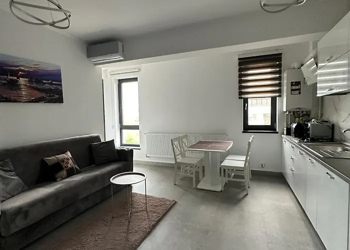 & Studiouri Jolie * 데포리노드