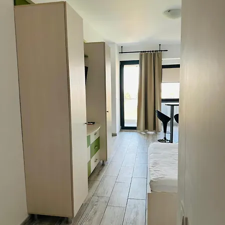 Appartement & Studiouri Jolie *