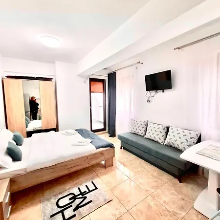 & Studiouri Jolie Apartment