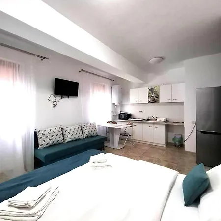 Appartement & Studiouri Jolie *