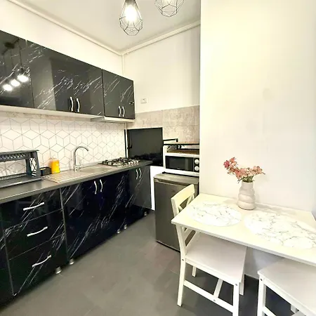 Appartement & Studiouri Jolie *