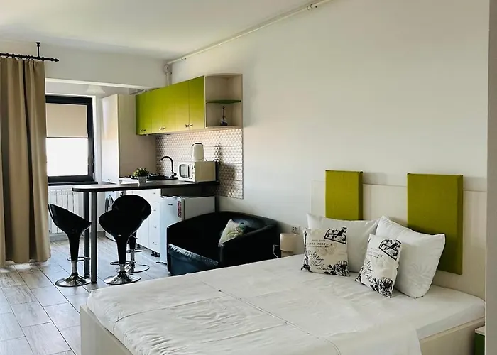 & Studiouri Jolie Apartament *