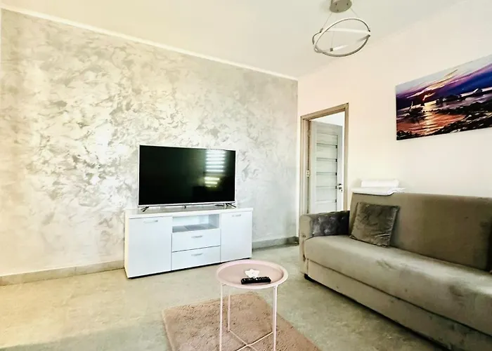 & Studiouri Jolie Apartament